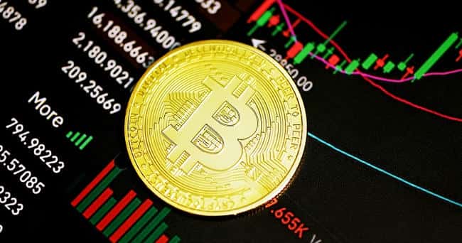 10x Research警告：灰度转型ETF存隐患，比特币或跌至38,000美元