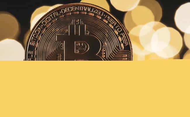 比特币飙升10万美元，山寨币持有者如何应对？
