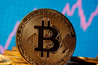 比特币突破8.5万，山寨币惨遭519式崩盘：市场风向突变揭秘