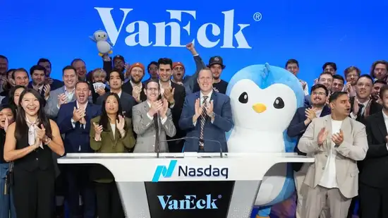 胖企鹅Pudgy Penguins刷爆加密圈：NFT文化新风向标！