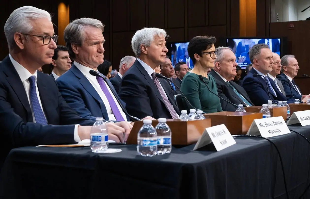 华尔街与加密货币的较量：金融界游说大战在华盛顿上演！