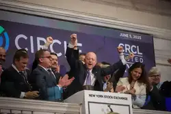 Circle CEO的突围之路:如何应对Tether围剿与利率下滑?