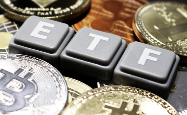 比特币ETF吸金2112万逆势翻红！SOL ETF终结21天资金神话