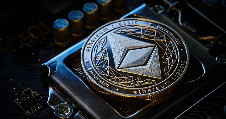 突发：神秘巨鲸逆势狂扫ETH多单！麻吉大哥爆仓后火速加仓25倍杠杆