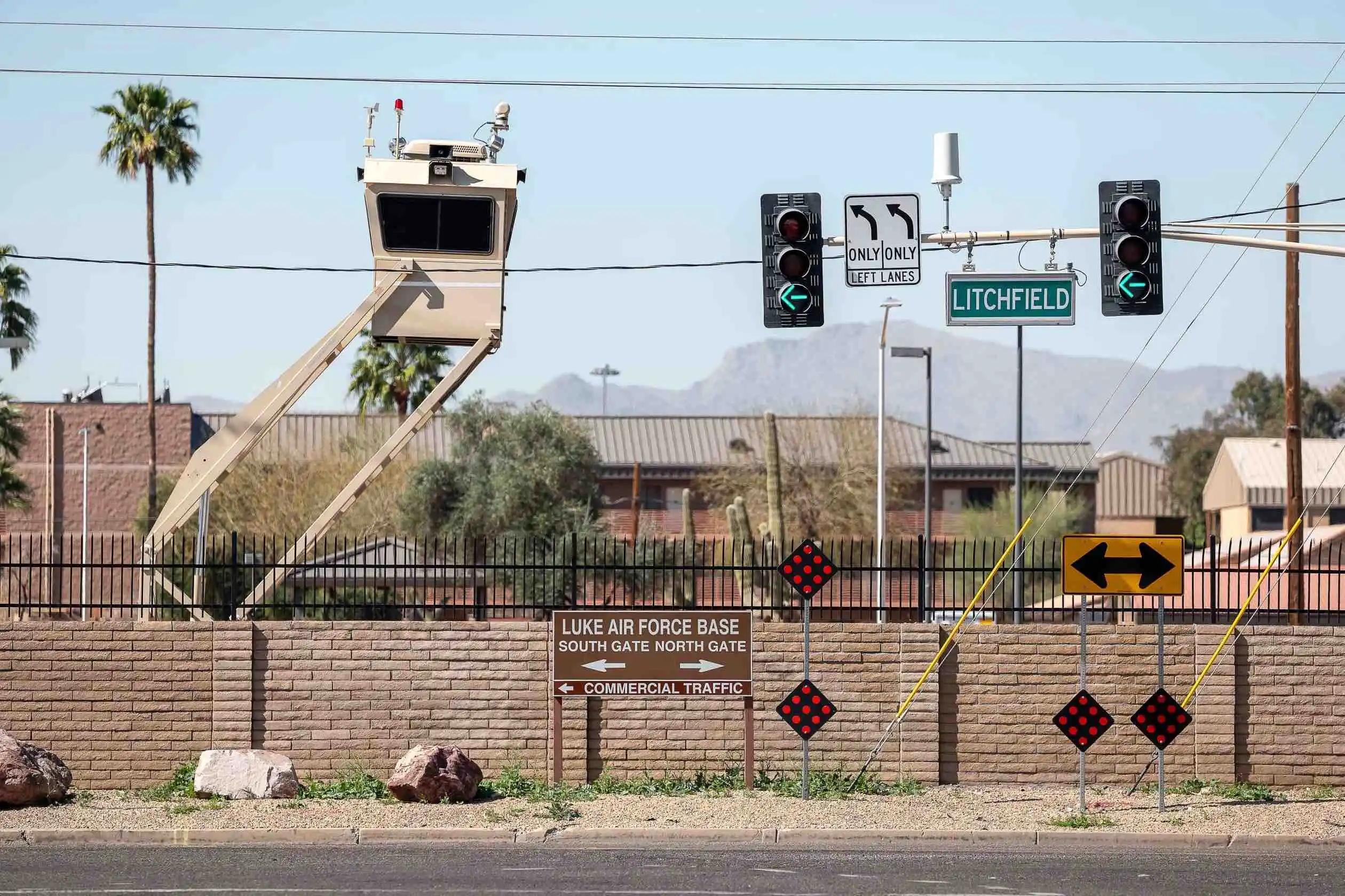 美军航母变身华尔街:官兵疯狂炒币炒股内幕曝光