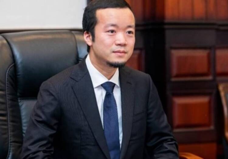 惊天大案！柬埔寨赌诈教父陈志落网，150亿美元比特币诈骗案主犯押解回国