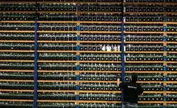 矿企断臂求生：比特币矿业大重组，AI转型势不可挡