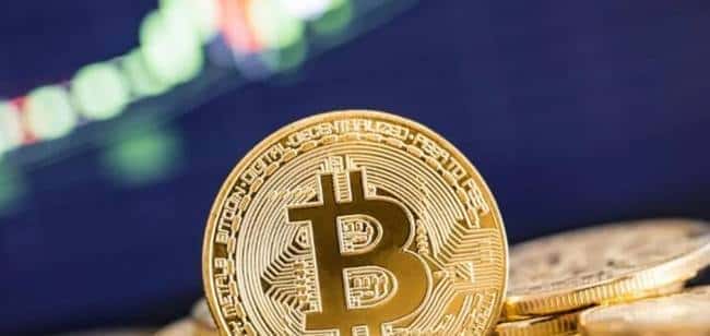 比特币多空激战,ETH交易所存量降至18个月新低,币胜团预测突破行情一触即发