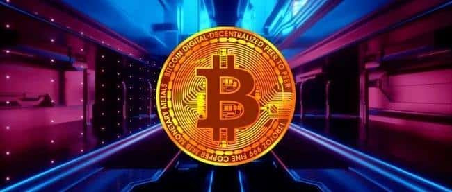 币圈暴跌预警！比特币失守7万牛旗，ETH或再跌22%？关税落地前如何精准抄底？
