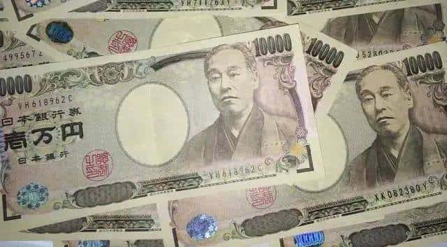 36万亿美债崩盘倒计时：比特币即将冲破历史天价！