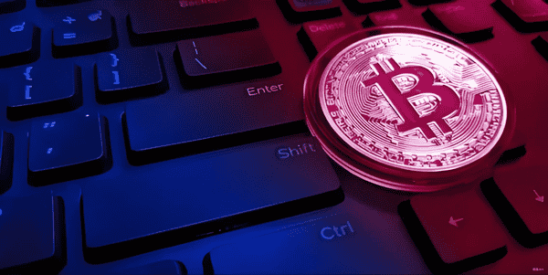 BTC暴跌：谁在恐慌抛售，谁在逆势抄底？