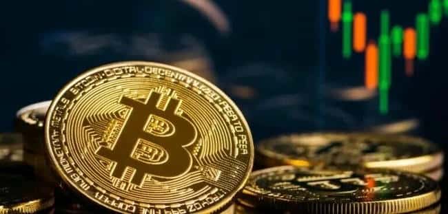 比特币68000美元生死线:地缘冲突+ETF资金外流下的币圈大考