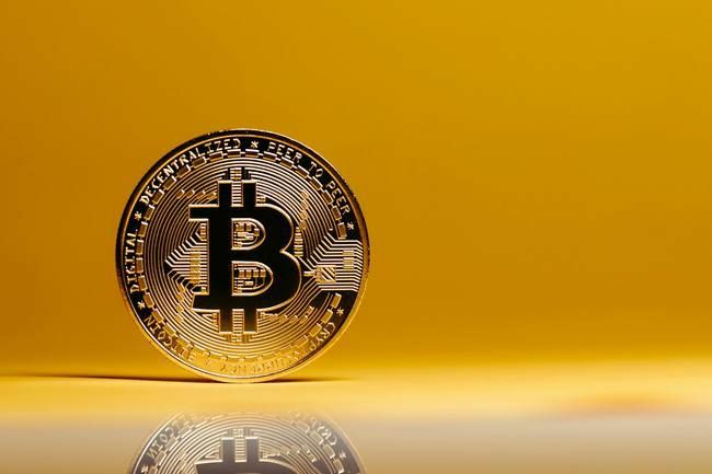 夜间行情前瞻:BTC、ETH等主流币种关键点位分析及策略建议
