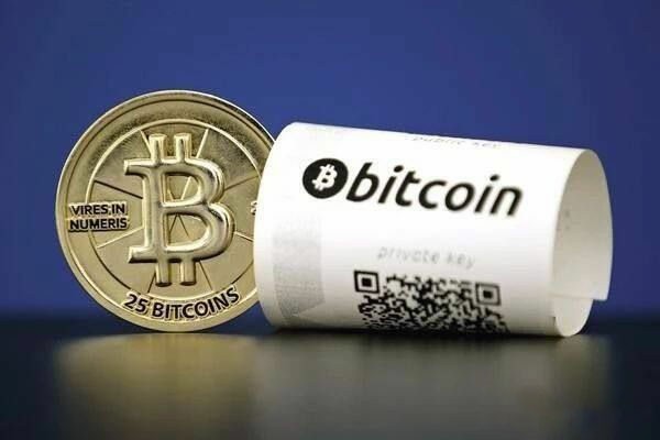 Polkadot价格受压，持有者创历史新高，协议升级后市场动向分析