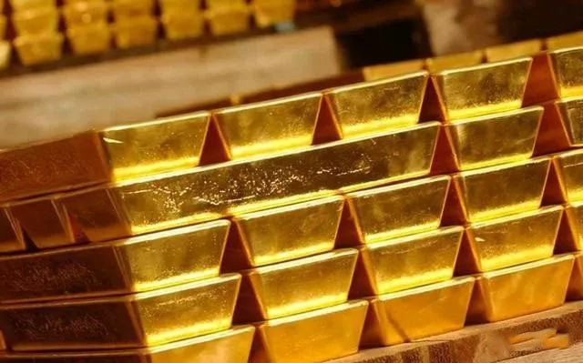 比特币(BTC)行情分析：双底突破107300关键位，多空决战108000压力区(2025年10月18日最新策略)