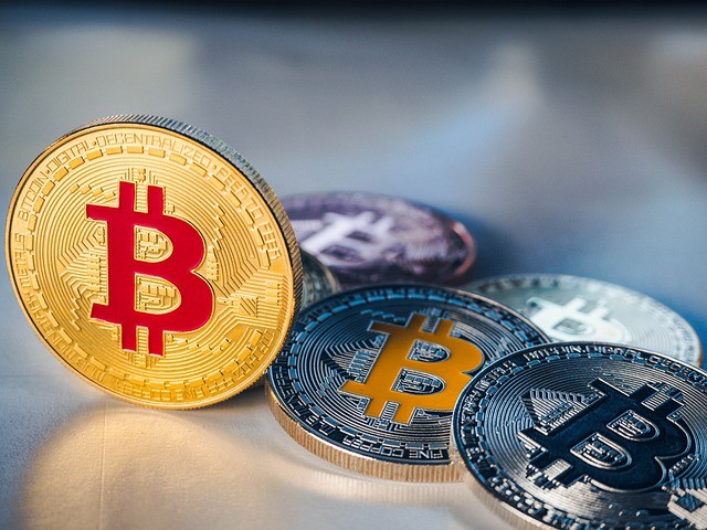 币圈套牢解套指南：趋势判断与持仓策略
