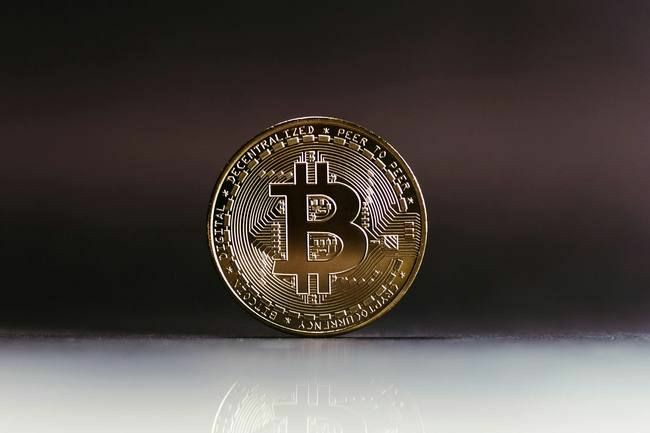 比特币流入平静期:ETF热情消退,市场或将剧烈波动