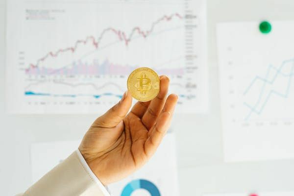 PEPE币市值破百亿，未来潜力引发热议