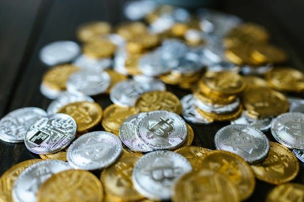 8月开局大饼回调分析:特朗普支持率与全球事件的影响