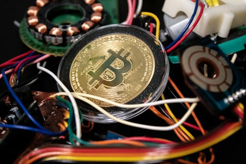 美国比特币ETF持仓逼近中本聪,持仓量已达其83%