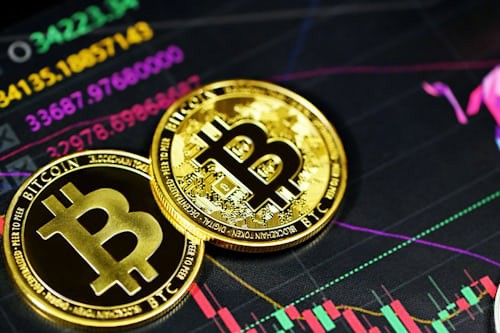 Solana价格承压,中期190美元目标需看链上及衍生品表现