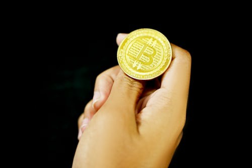 BTC未平仓合约创新高,市场波动风险加剧