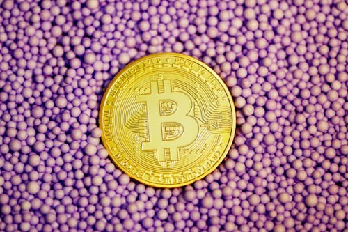 XRP暴涨在即!技术面与资金面双重利好瞄准0.6487美元目标