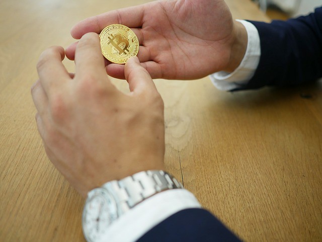 Solana逆袭超越以太坊，开发者增长创历史新高