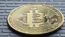 以太坊联合创始人清仓，币圈巨鲸40倍杠杆押注比特币，市场风向如何？
