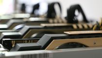比特币价格收复失地，面临99000美元阻力位